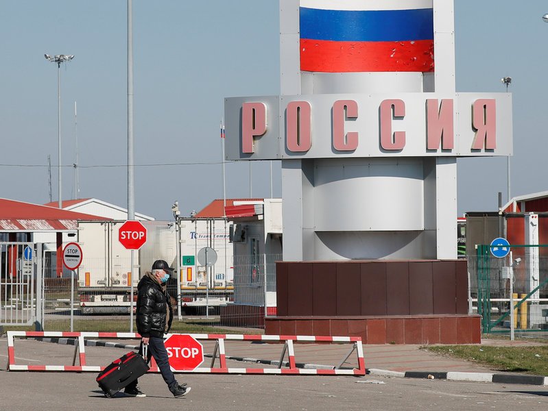 Руски заводи прекратяват тестовете за алкохол