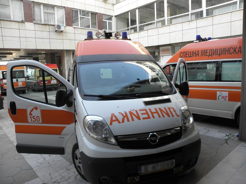 Седем медици от Спешна помощ в София са с Covid-19, проучват пациенти от 600 адреса