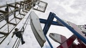 Петролът прибави нови 10% към цената си заради срещата на ОПЕК