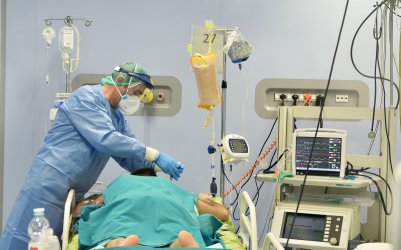 Зает е много под половината капацитет за лечение на Covid-19 в София