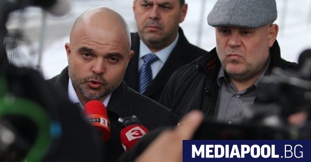 Нападението срещу журналиста Слави Ангелов е опит за дестабилизация на