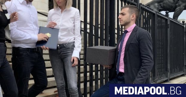 Атаката срещу мен моя съдружник и моя брат е следствие