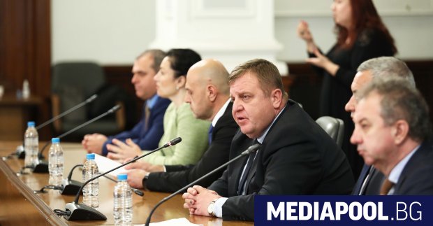 Health Minister Kiril Ananiev issued an order today whereby all