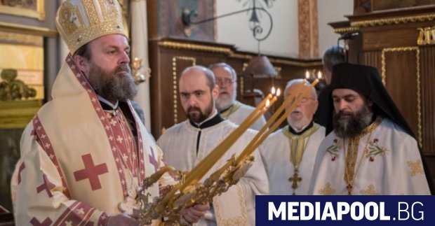 Владиката Стефан викарий на сръбския патриарх Ириней е заразен с