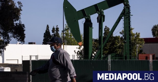 Несигурността на цените на петрола на световните пазари остава На