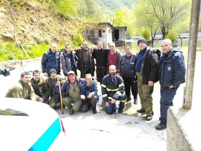 Спасиха мъж, изгубил се в труднодостъпна планинска местност