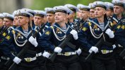 Десетки руски курсанти, репетиращи за Деня на победата, са се заразили с Covid-19