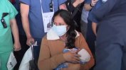 Американка с Covid-19 видя за пръв път бебето си, родено, докато тя била в изкуствена кома
