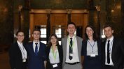 Български студенти от СУ станаха първи в света по международно право