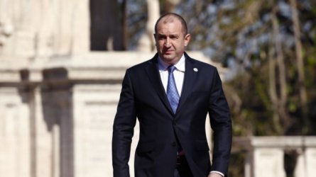 Румен Радев, сн. архив