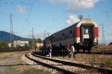 Спад на пътниците и по-евтини товари отчита БДЖ