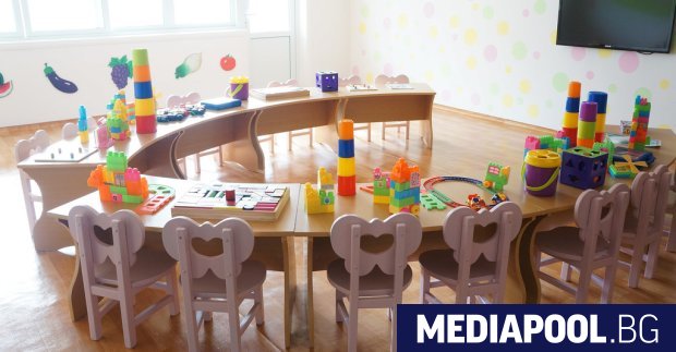 Едва 26 от децата които посещават общинските детски градини в
