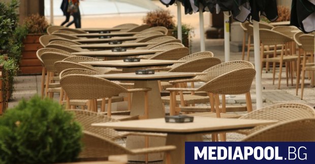 Вътрешните помещения на ресторантите и кафенетата може да бъдат отворени