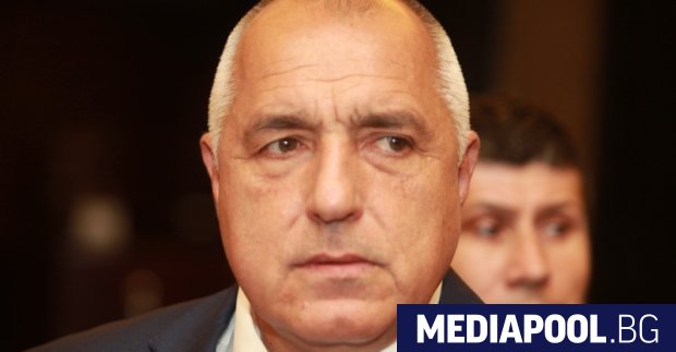 Васил Божков е математик и му се носи славата на