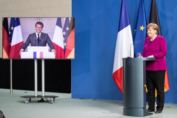 Френският президент Еманюел Макрон и Ангела Меркел обявяват общата си инициатива