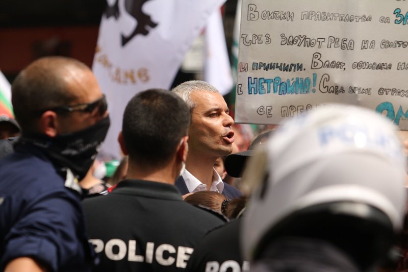 Пак арести на протест на "Възраждане" срещу правителството