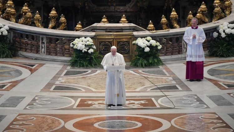 Папа Франциск и други световни религиозни лидери призоваха за молитва за край на пандемията