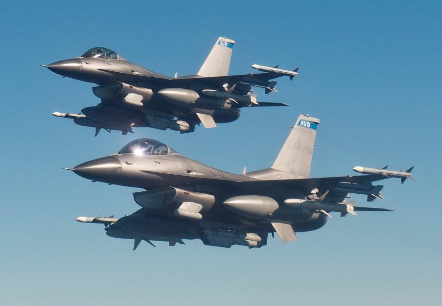 Кога, как и за колко България ще купи още 8 изтребителя F-16?