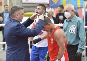 Кирилов награждава победител, сн. Министерство на правосъдието
