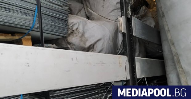 Шест тира с турска регистрация превозващи 137 тона отпадъци от
