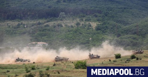 Млада жена пострада по време на рутинни учения на полигона