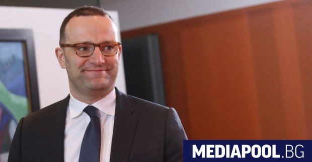 Германия призова гражданите си да инсталират на мобилните си телефони