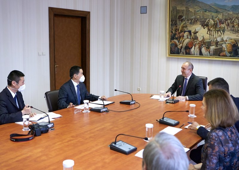 Президентът обсъди създаването на българо-китайски център за иновации