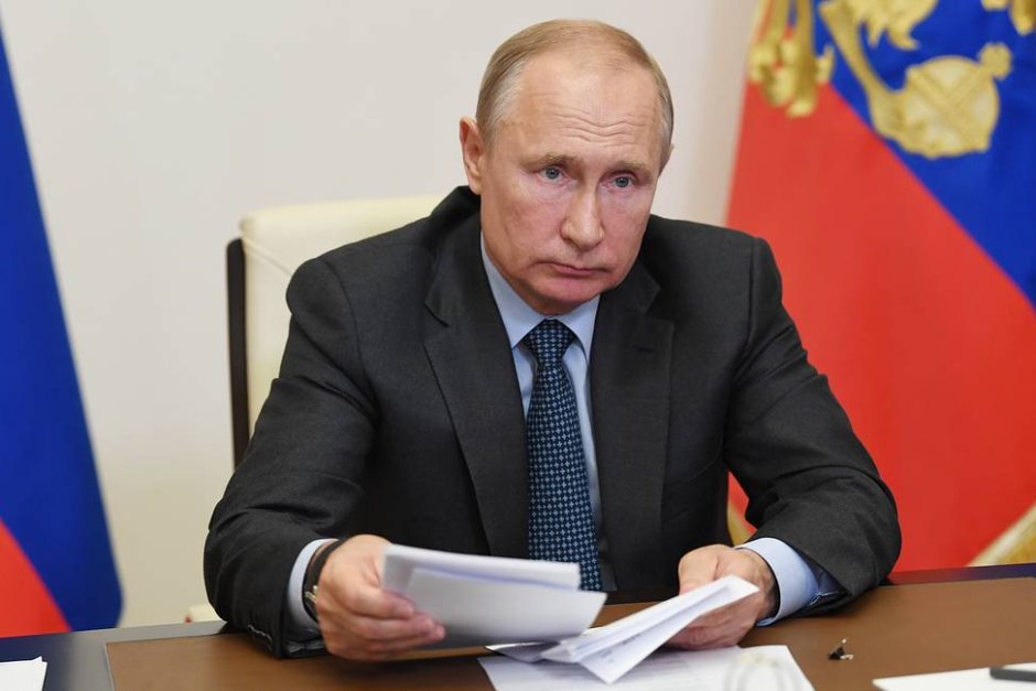 Путин не изключи кандидатурата си за трети мандат