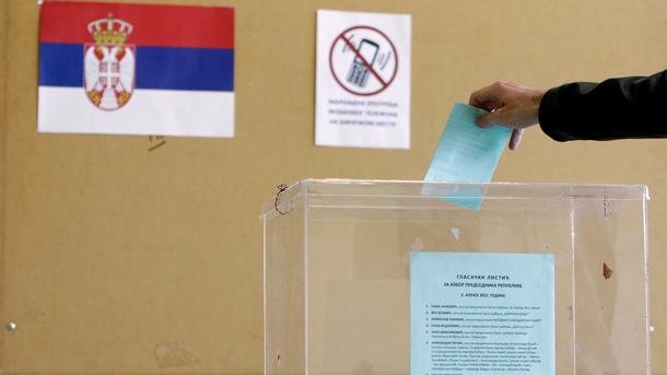 Сърбите избират парламент и кметове