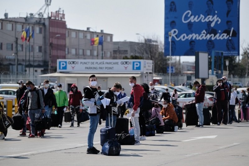 1,3 милиона румънци са се прибрали, защото са останали без работа, искат да се върнат обратно