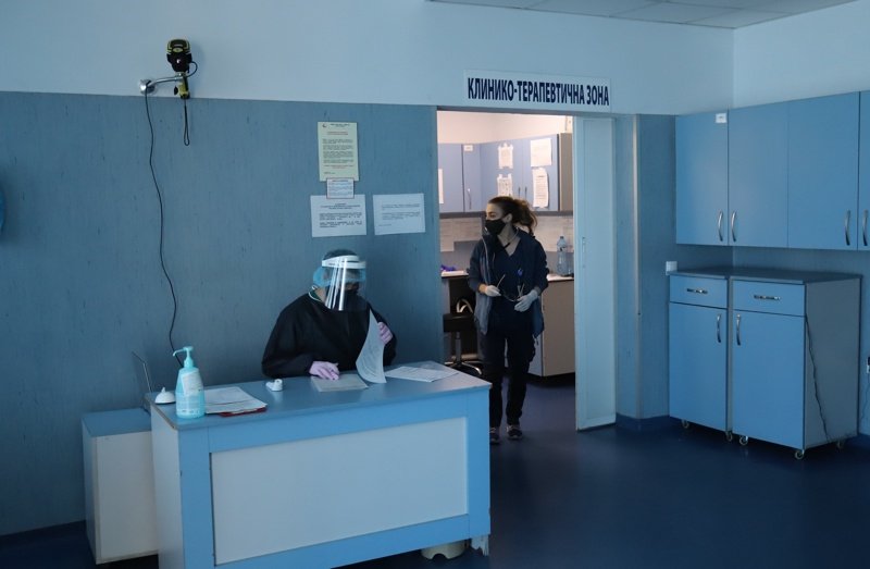 Лекарският съюз поиска НЗОК или МЗ  да плащат за PCR тестове при прием в болница