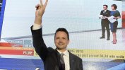Либералният кмет на Варшава връща интригата в полските президентски избори