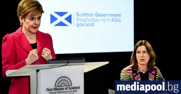 Съдейки по социологическите проучвания но и по продажбите на маските