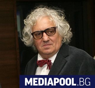 Протестите продължават да настояват за оставките на правителството и на