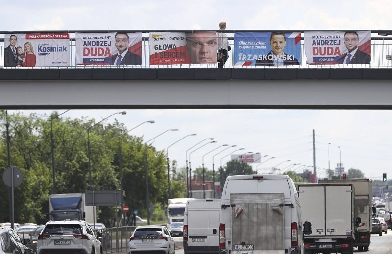 Полският президент популист е изправен пред трудно предизвикателство на изборите в неделя