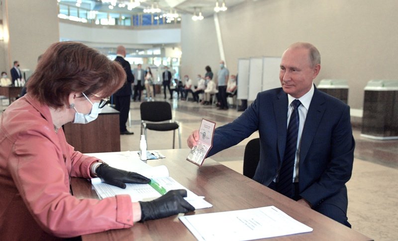 Владими Путин гласува, сн. БГНЕС