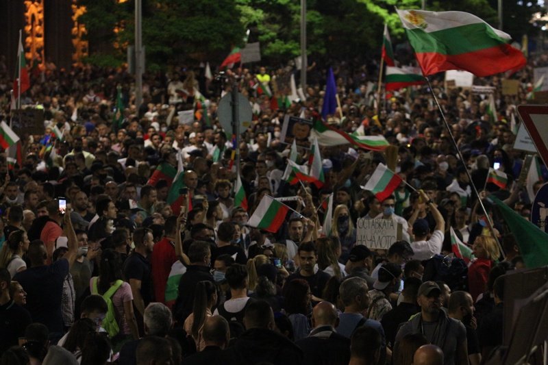 Thousands march in eighth day of nation-wide antigovernment protests in Bulgaria
