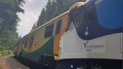 Трима загинали и десетки ранени при сблъсък на два влака в Чехия