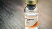 САЩ изкупиха световните запаси от лекарството ремдесивир