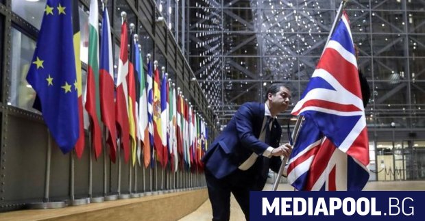 Британското правителство очаква бъдещата търговия с ЕС да се извършва