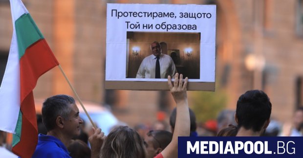 Обявеният от премиера Бойко Борисов в петък рестарт на държавата