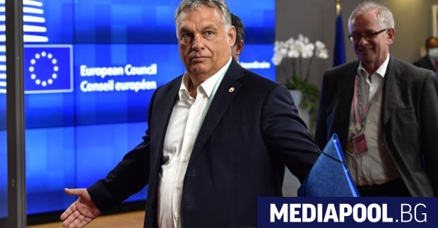 Унгарският премиер Виктор Орбан обвини своя нидерландски колега Марк Рюте
