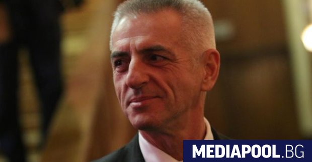 Правителството в сряда се съгласи с оставката на генерал Красимир