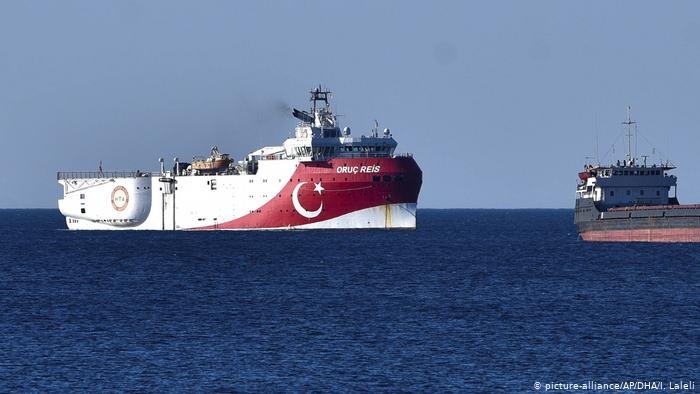 Спор за газ ескалира напрежението между Турция и Гърция