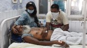 Десетки починаха за седмица в Индия от фалшив алкохол