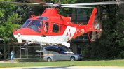 Правителството ще купува три медицински хеликоптера