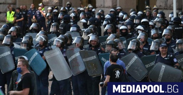 Прекомерно полицейско насилие каквото иначе познаваме от беларуската столица Минск