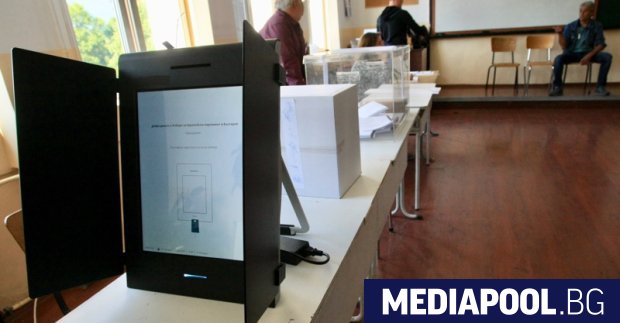 При предсрочни парламентарни избори няма как да има машинно гласуване