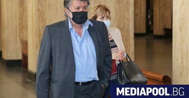 Депутатът от ГЕРБ Вежди Рашидов влезе в спор с депутати