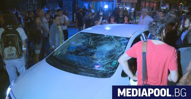 Протестиращ е обвинен за хулиганство и увреждане на автомобил след